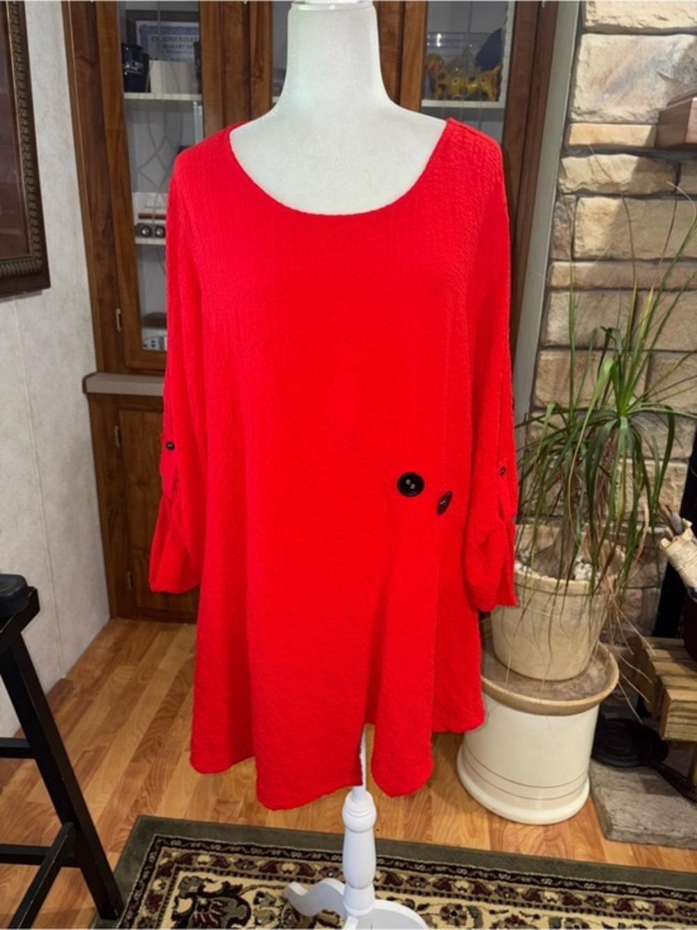 Ali Miles size 1X Red 3/4 sleeve scoop neck tunic length top very lightweight